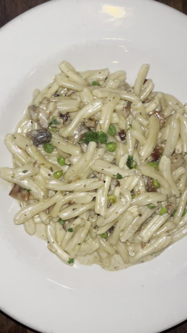 Matteo Trattoria & Pizzeria